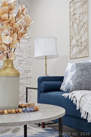 912 E Teresa Avenue, Sapulpa, OK 74066