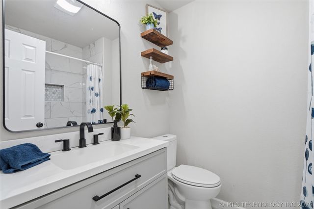 912 E Teresa Avenue, Sapulpa, OK 74066