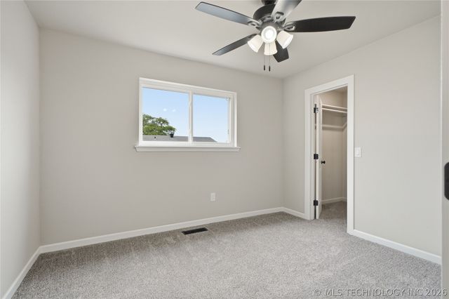 912 E Teresa Avenue, Sapulpa, OK 74066