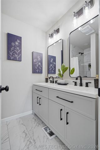 912 E Teresa Avenue, Sapulpa, OK 74066