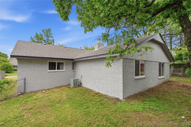 912 E Teresa Avenue, Sapulpa, OK 74066