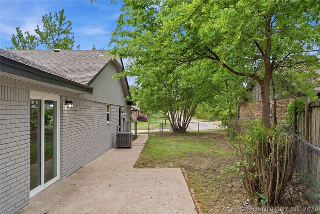 912 E Teresa Avenue, Sapulpa, OK 74066