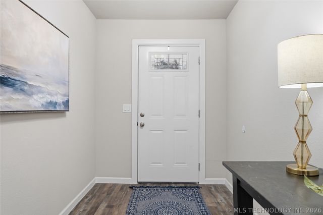 912 E Teresa Avenue, Sapulpa, OK 74066