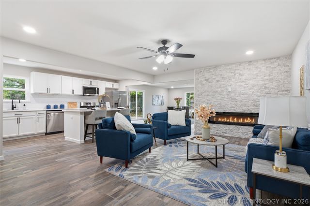 912 E Teresa Avenue, Sapulpa, OK 74066