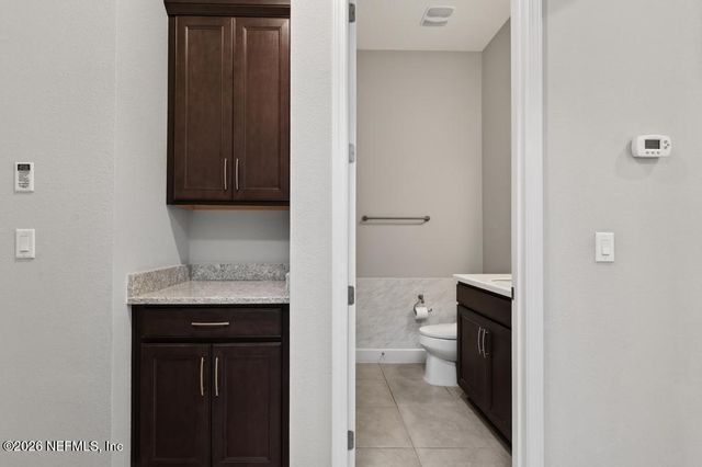 8519 MABEL Drive, Jacksonville, FL 32256