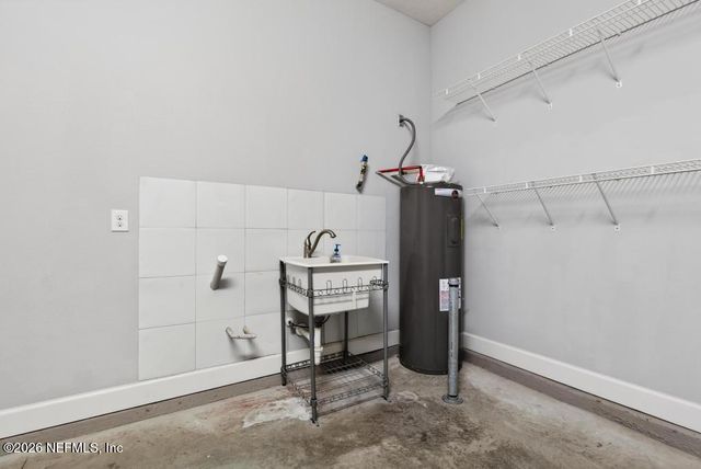 8519 MABEL Drive, Jacksonville, FL 32256