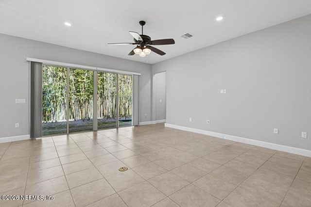 8519 MABEL Drive, Jacksonville, FL 32256