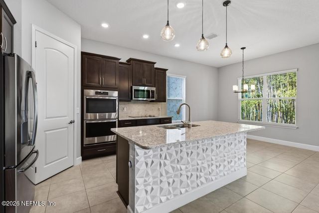 8519 MABEL Drive, Jacksonville, FL 32256