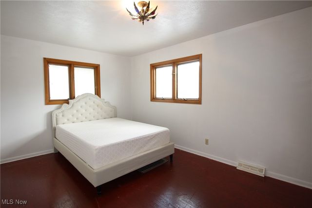 6963 Anthony Lane, Parma Heights, OH 44130