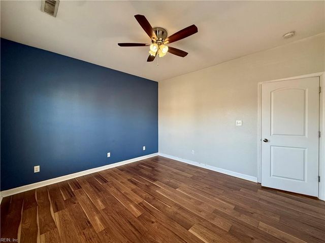 1200 Camden PL, Chesapeake, VA 23320