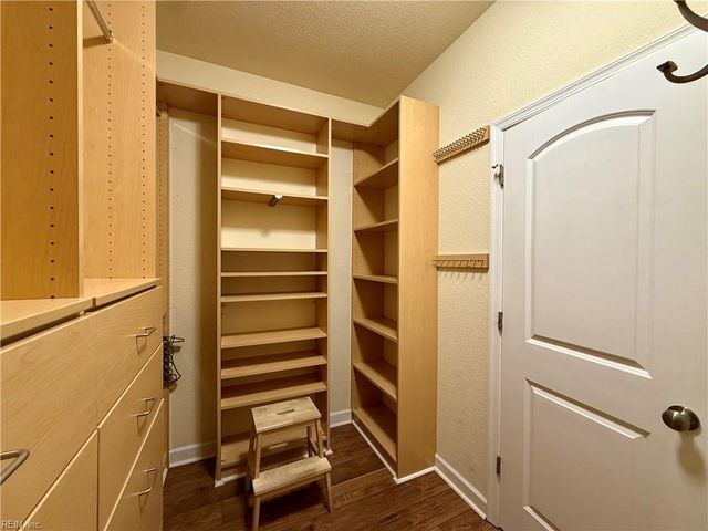 1200 Camden PL, Chesapeake, VA 23320