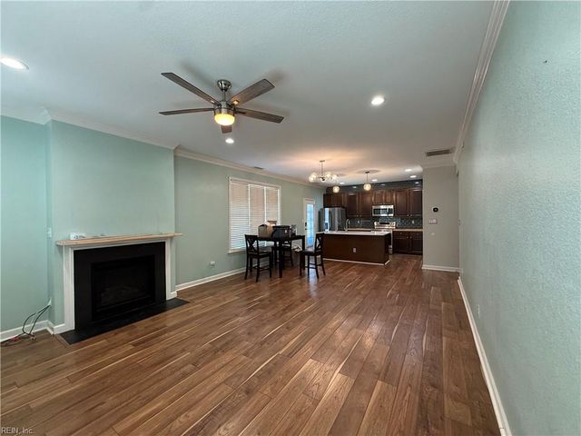 1200 Camden PL, Chesapeake, VA 23320