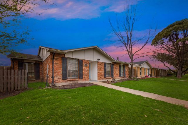 9230 Millwood Drive, Rowlett, TX 75088