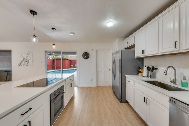 9230 Millwood Drive, Rowlett, TX 75088