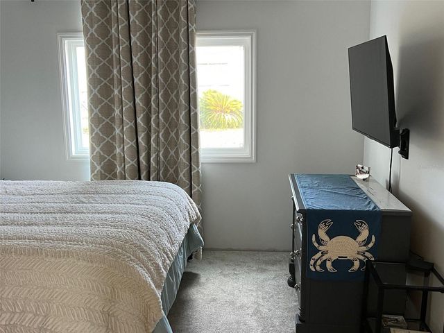 576 QUEEN PALM STREET, Largo, FL 33778