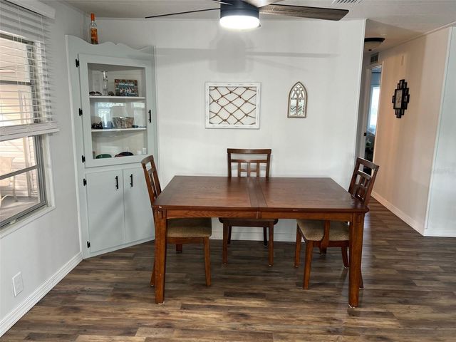 576 QUEEN PALM STREET, Largo, FL 33778