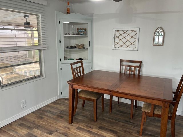 576 QUEEN PALM STREET, Largo, FL 33778