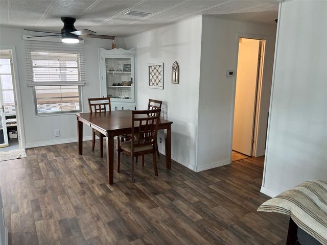 576 QUEEN PALM STREET, Largo, FL 33778