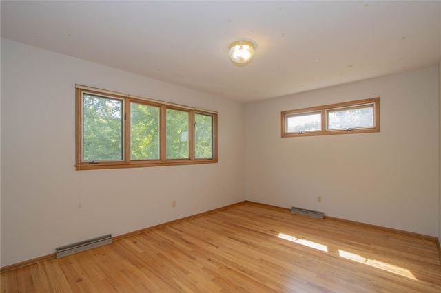 347 Koser Ave, Iowa City, IA 52246