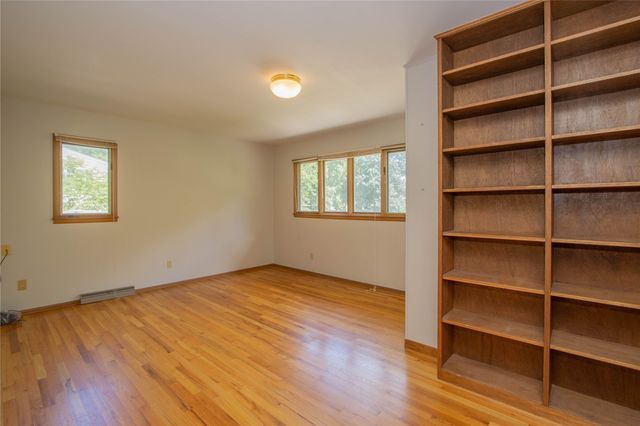 347 Koser Ave, Iowa City, IA 52246