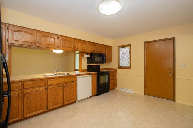 347 Koser Ave, Iowa City, IA 52246