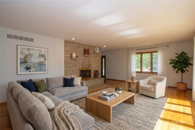 347 Koser Ave, Iowa City, IA 52246