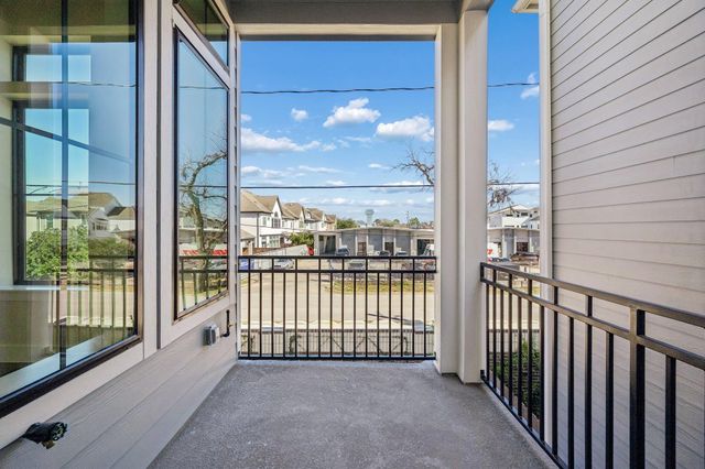 1708 Sedola Lane, Houston, TX 77055