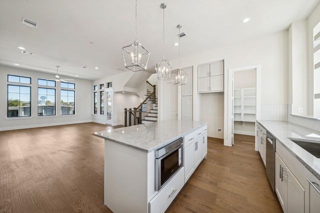 1708 Sedola Lane, Houston, TX 77055