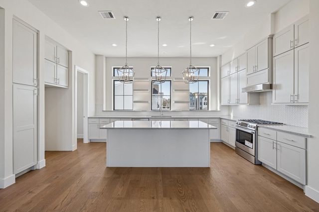 1708 Sedola Lane, Houston, TX 77055