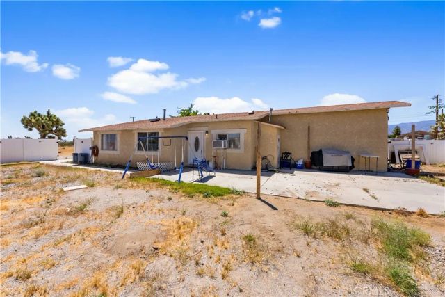 3104 Sacramento, Phelan, CA 92371