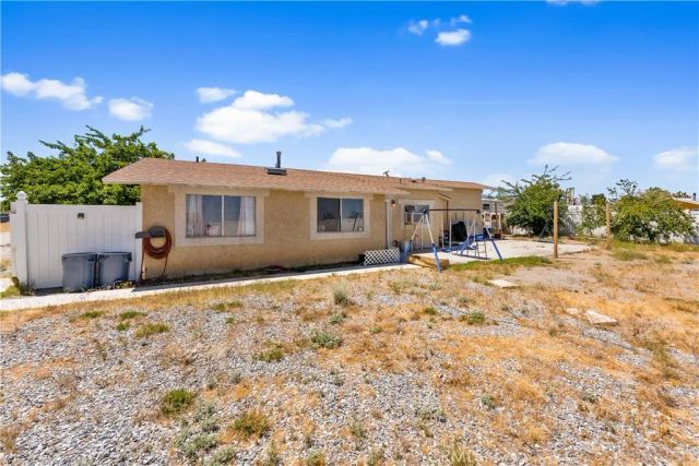 3104 Sacramento, Phelan, CA 92371