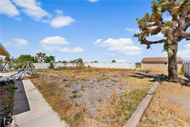 3104 Sacramento, Phelan, CA 92371