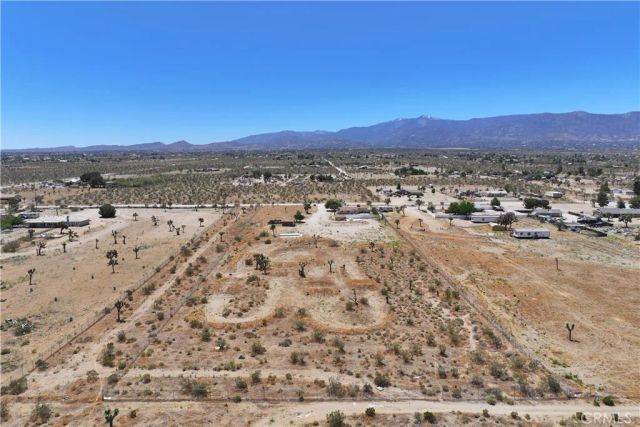 3104 Sacramento, Phelan, CA 92371