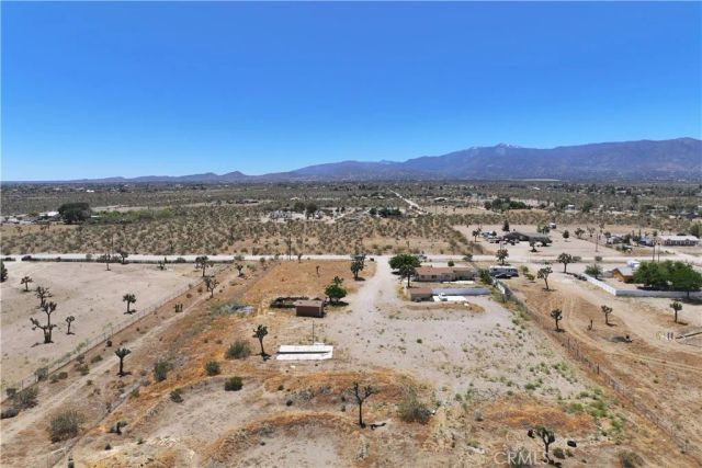 3104 Sacramento, Phelan, CA 92371