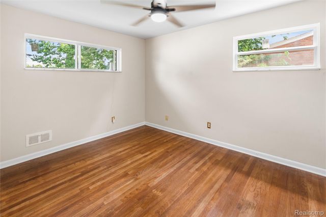 20540 Sunderland Road, Detroit, MI 48219