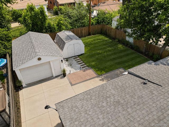 20540 Sunderland Road, Detroit, MI 48219