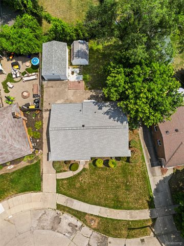 20540 Sunderland Road, Detroit, MI 48219
