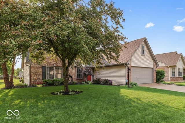 1053 Fountain Grass Drive, Greenwood, IN 46143