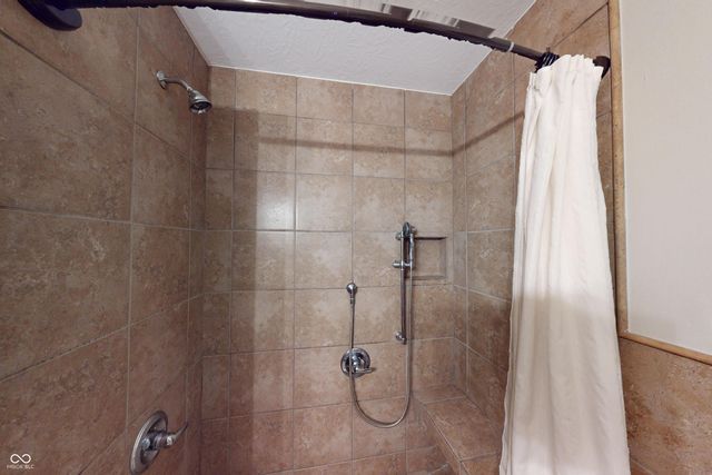 1053 Fountain Grass Drive, Greenwood, IN 46143