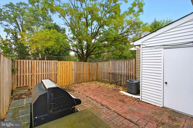 5717 FALKLAND PL, Capitol Heights, MD 20743