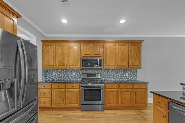 320 Baymist Drive, Loganville, GA 30052