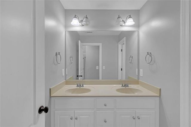 320 Baymist Drive, Loganville, GA 30052