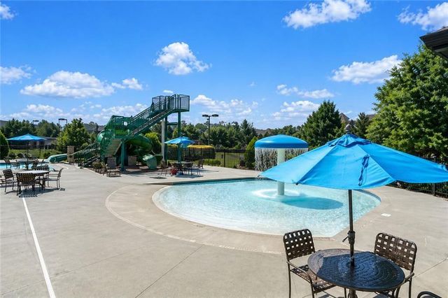 320 Baymist Drive, Loganville, GA 30052