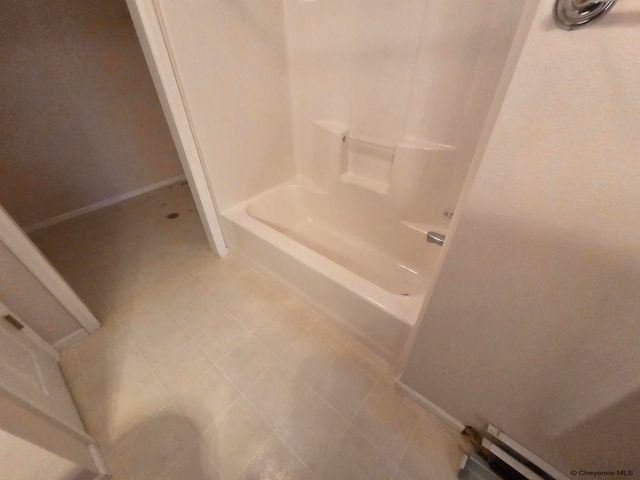 5925 TOWNSEND PL, Cheyenne, WY 82009