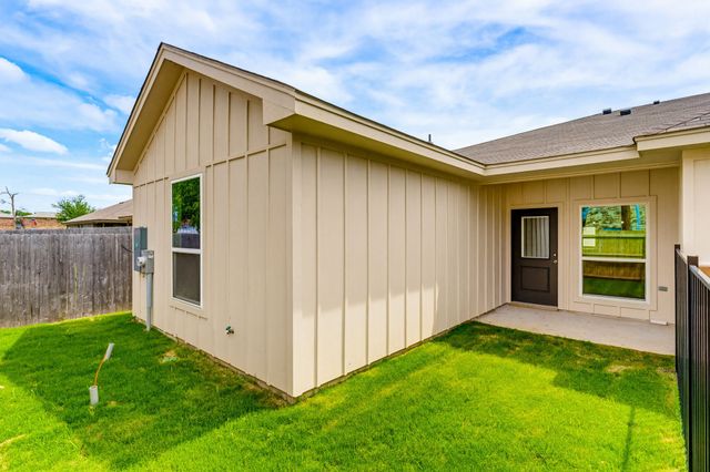 406 W Avenue C C, Copperas Cove, TX 76522