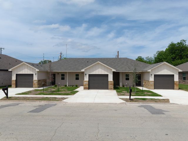 406 W Avenue C C, Copperas Cove, TX 76522