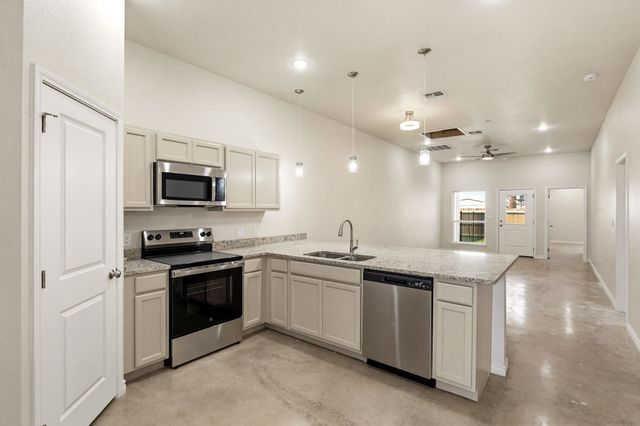 406 W Avenue C C, Copperas Cove, TX 76522
