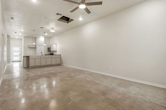406 W Avenue C C, Copperas Cove, TX 76522