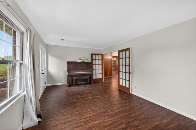 249 Eastland Acres, Lancaster, KY 40444