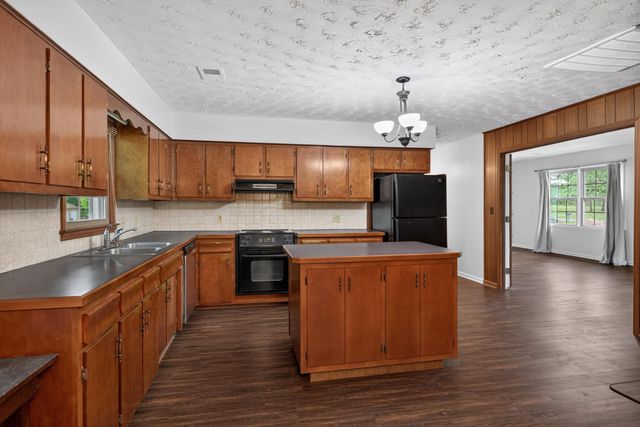 249 Eastland Acres, Lancaster, KY 40444